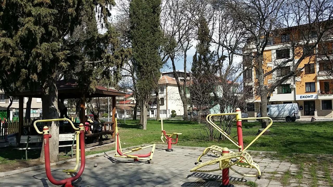 Изгрев Бургас Экстерьер фото